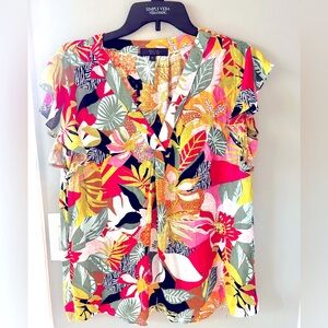 Women’s Rachel Roy Vibrant Floral Blouse. Size M.